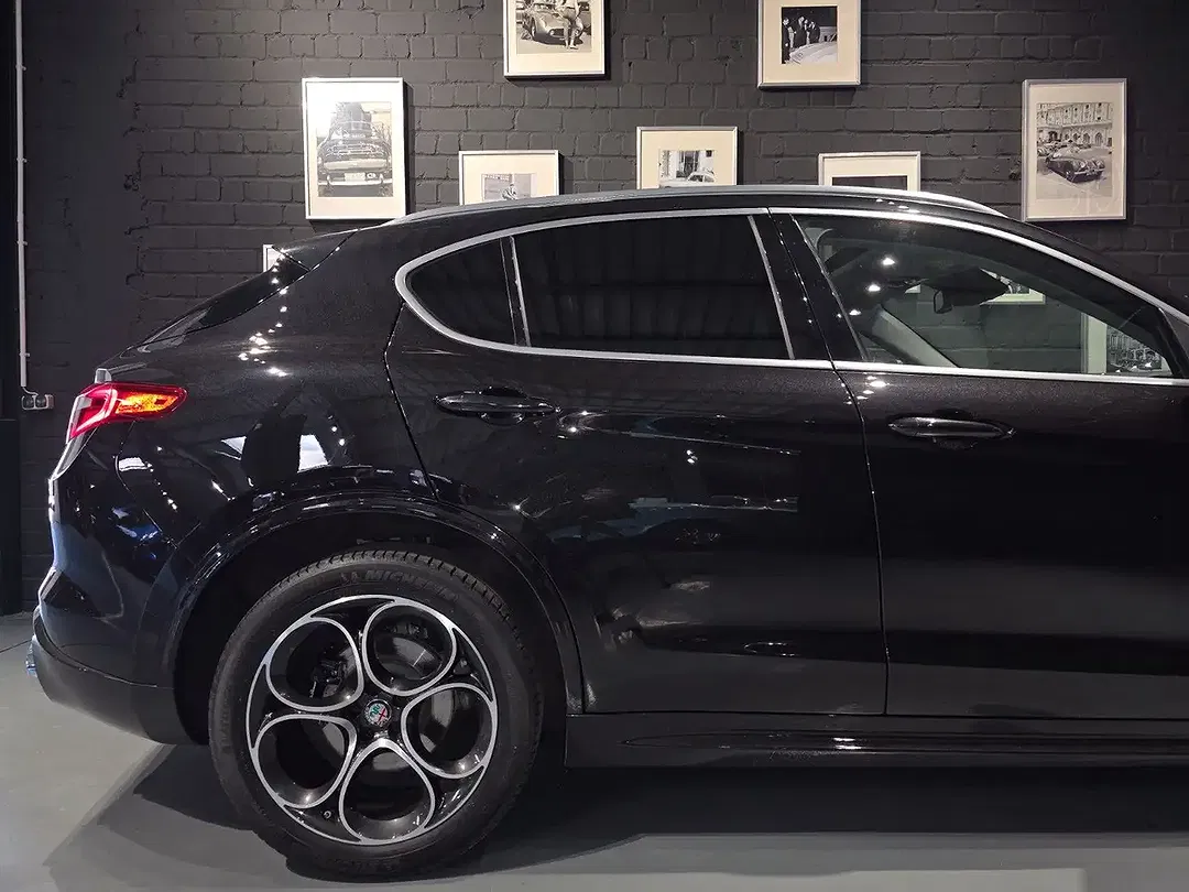Alfa Romeo Stelvio - Thumbnail 6