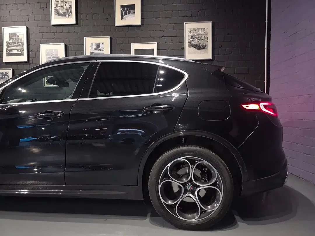 Alfa Romeo Stelvio Q4 Lusso Ti - foto 8