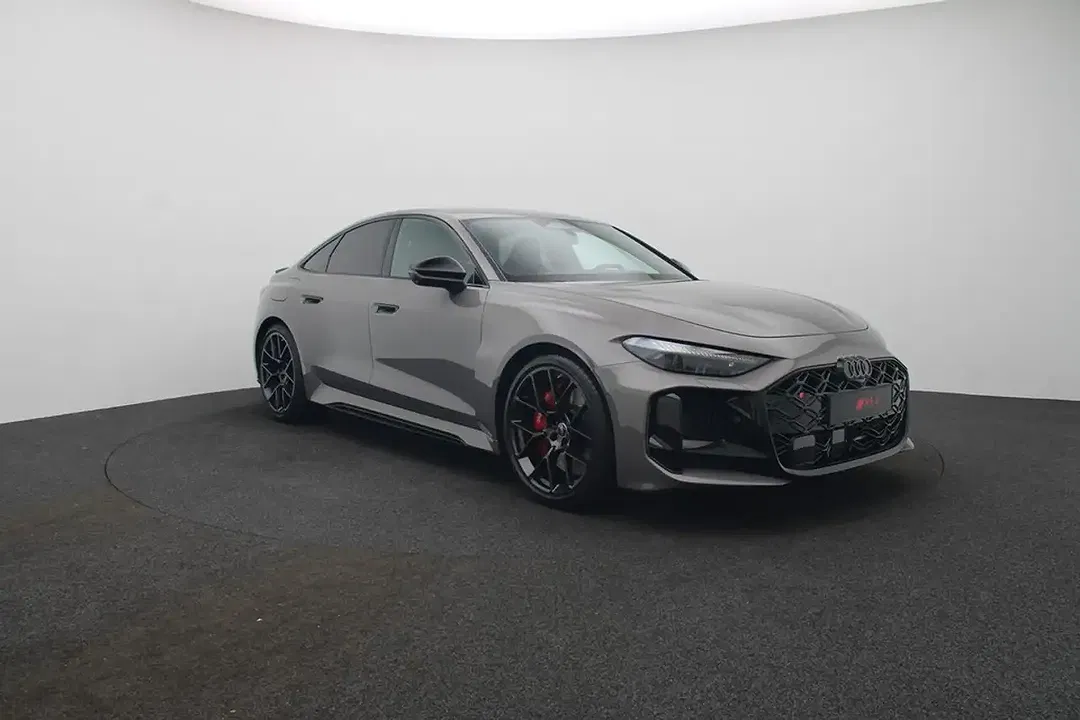 Audi RS5 - Thumbnail 6
