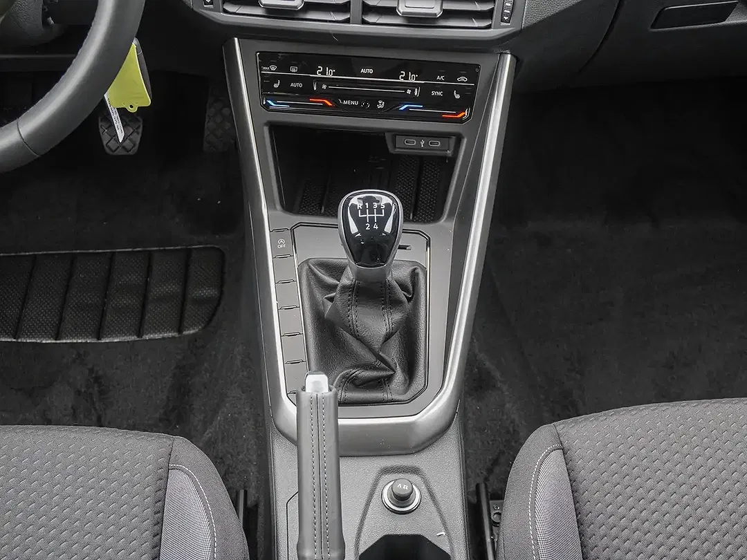 Volkswagen Polo - Thumbnail 13