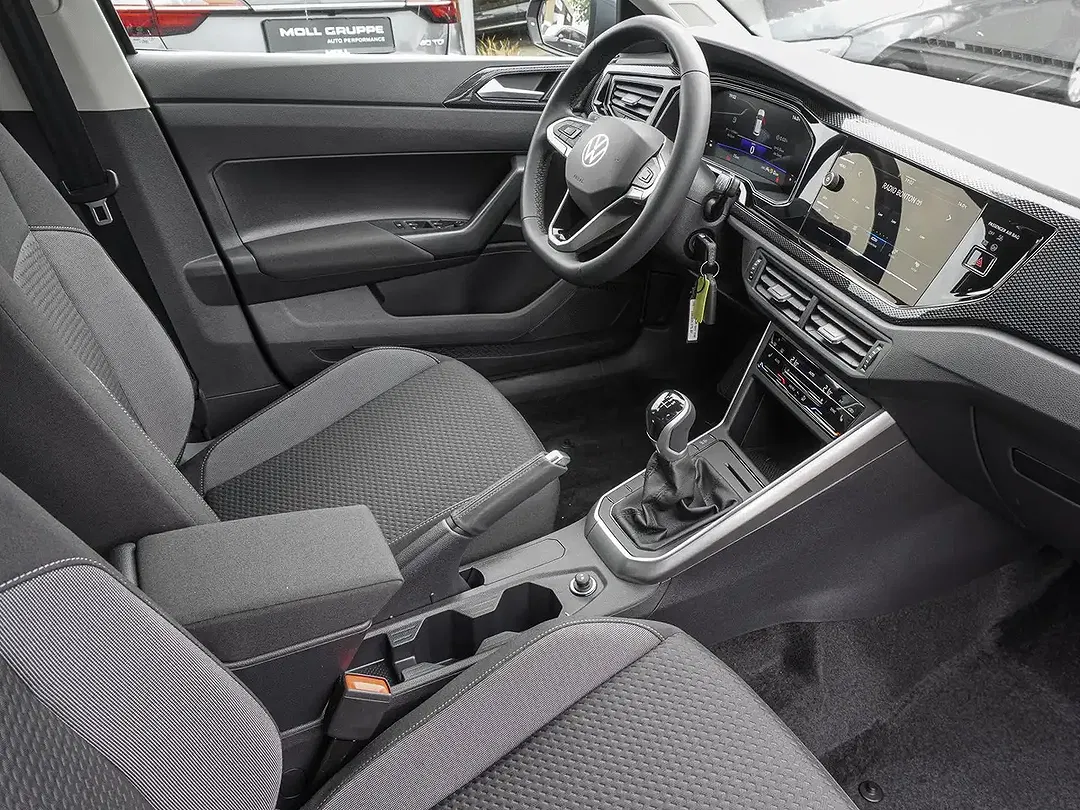 Volkswagen Polo - Thumbnail 7