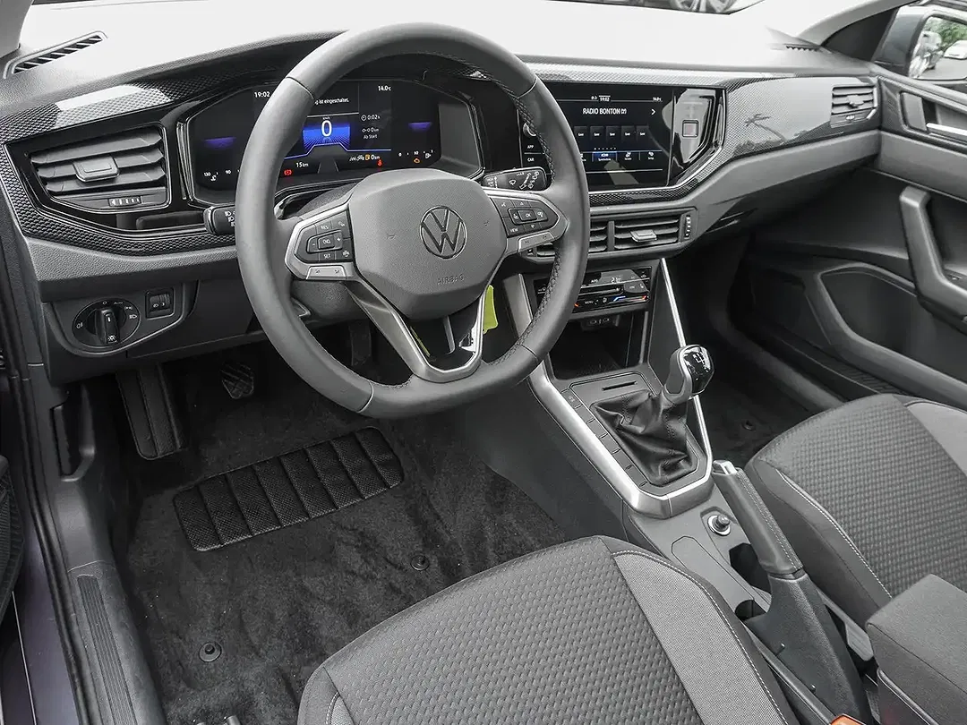 Volkswagen Polo - Thumbnail 8