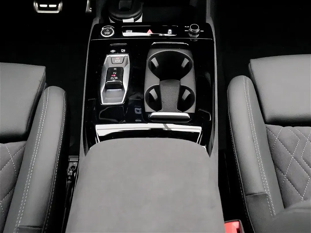 Audi Q6 e-tron performance S line - foto 14