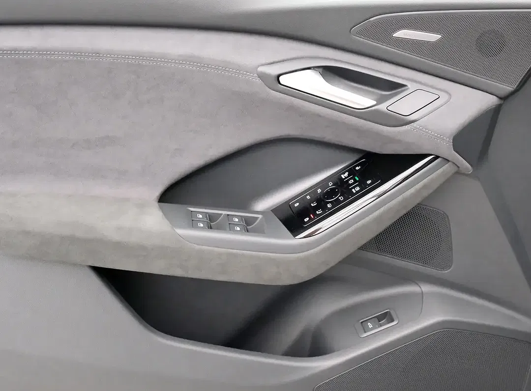 Audi Q6 e-tron - Thumbnail 4