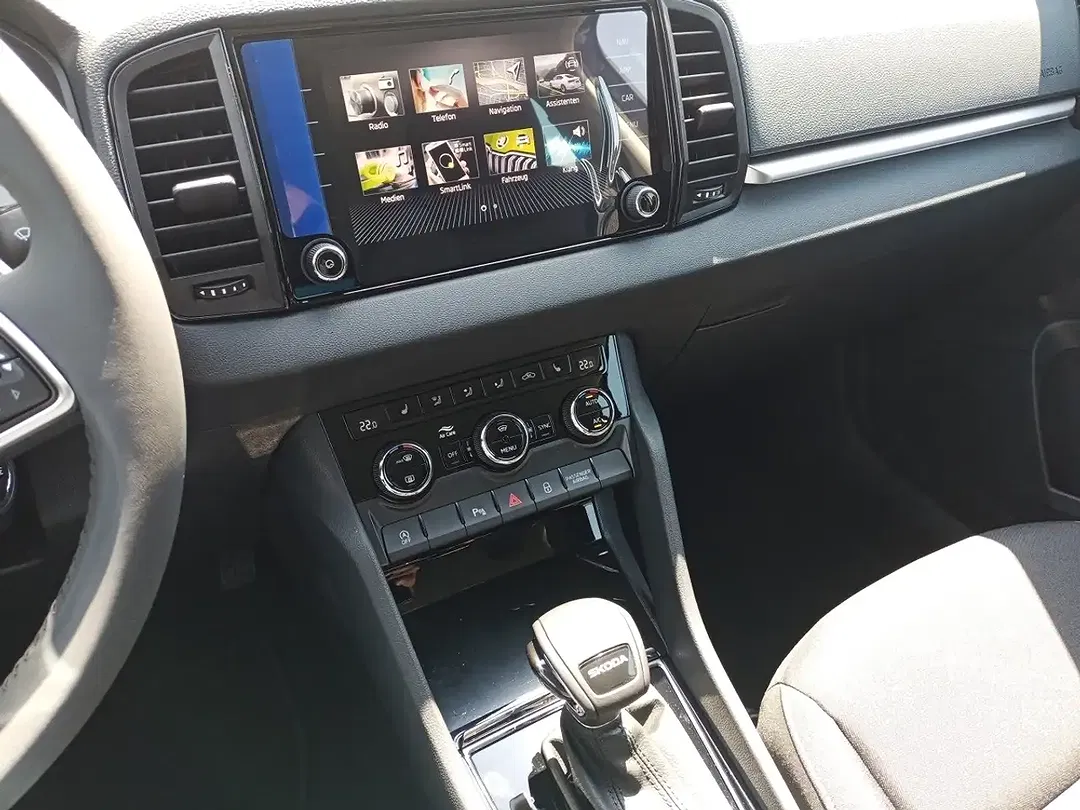 Skoda Karoq - Thumbnail 11