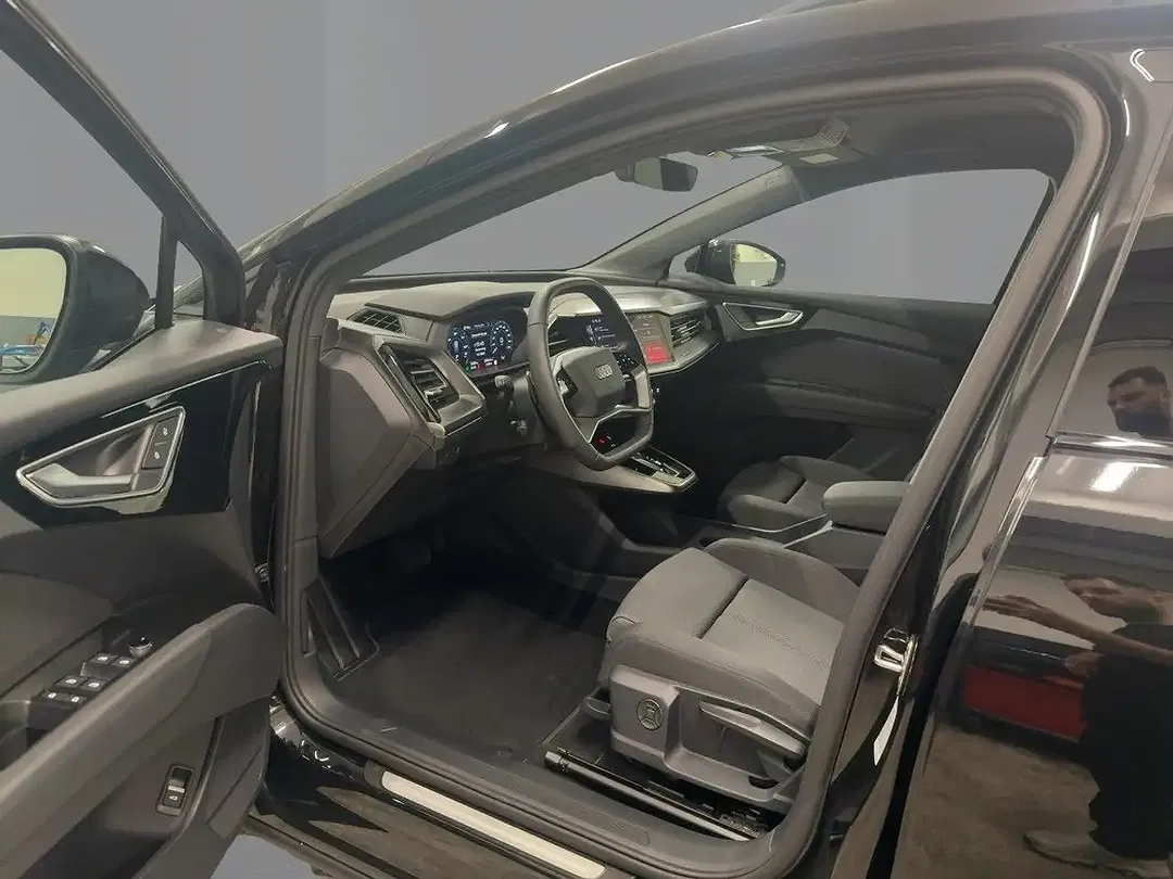Audi Q4 e-tron - Thumbnail 8