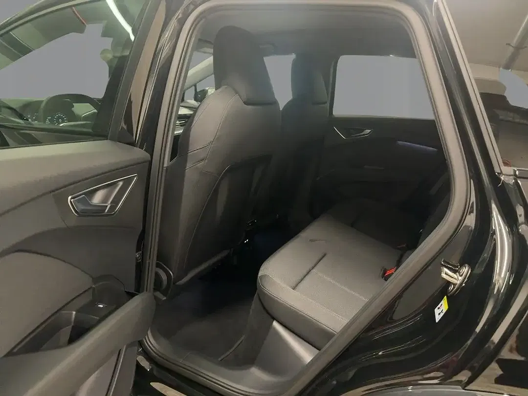 Audi Q4 e-tron - Thumbnail 9