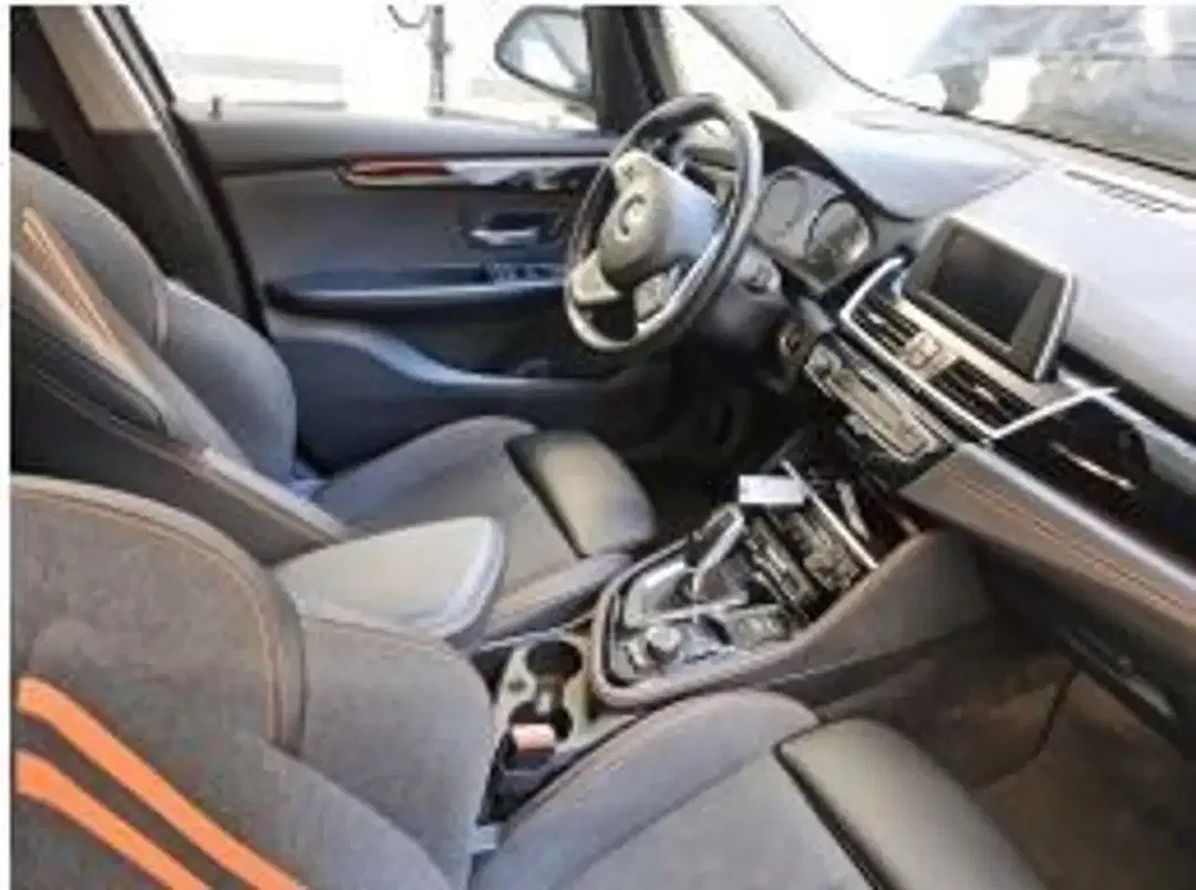BMW 218 - Thumbnail 3