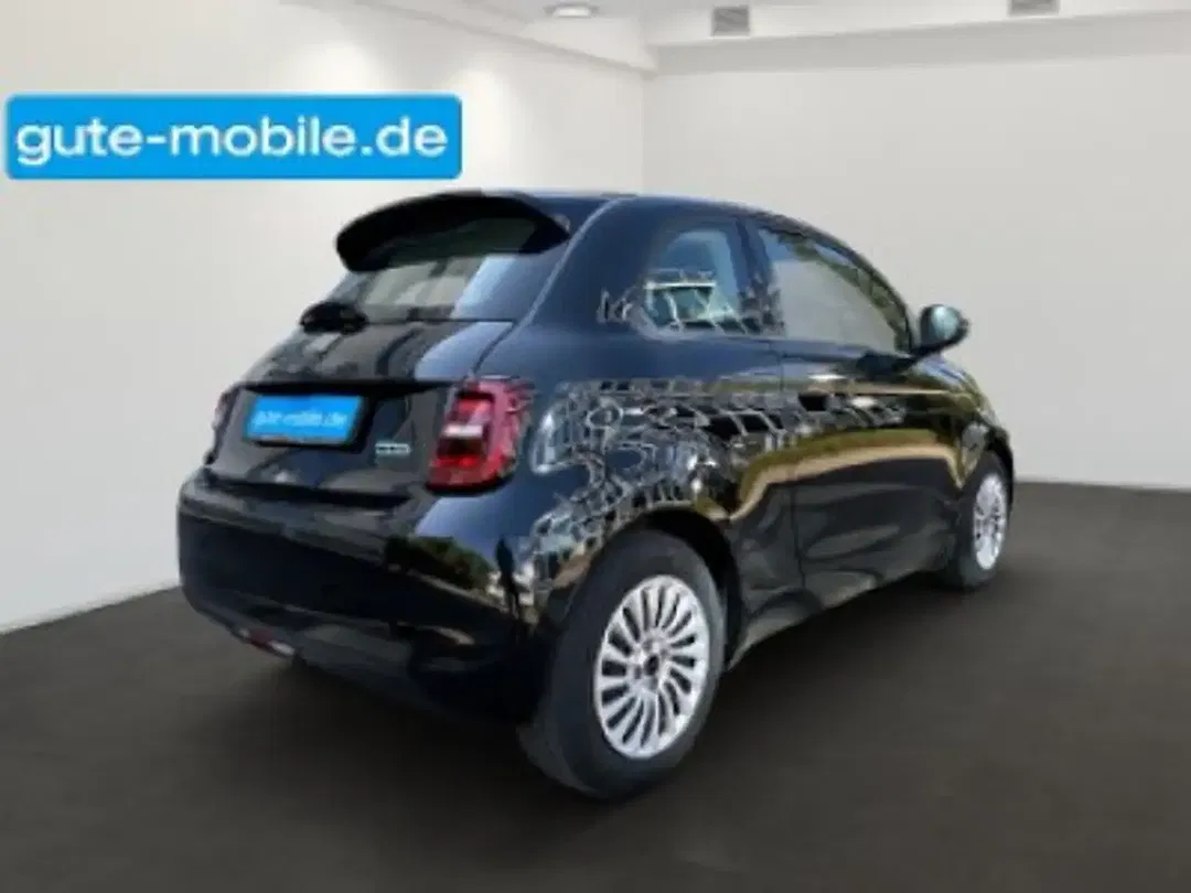 Fiat 500e - Thumbnail 4
