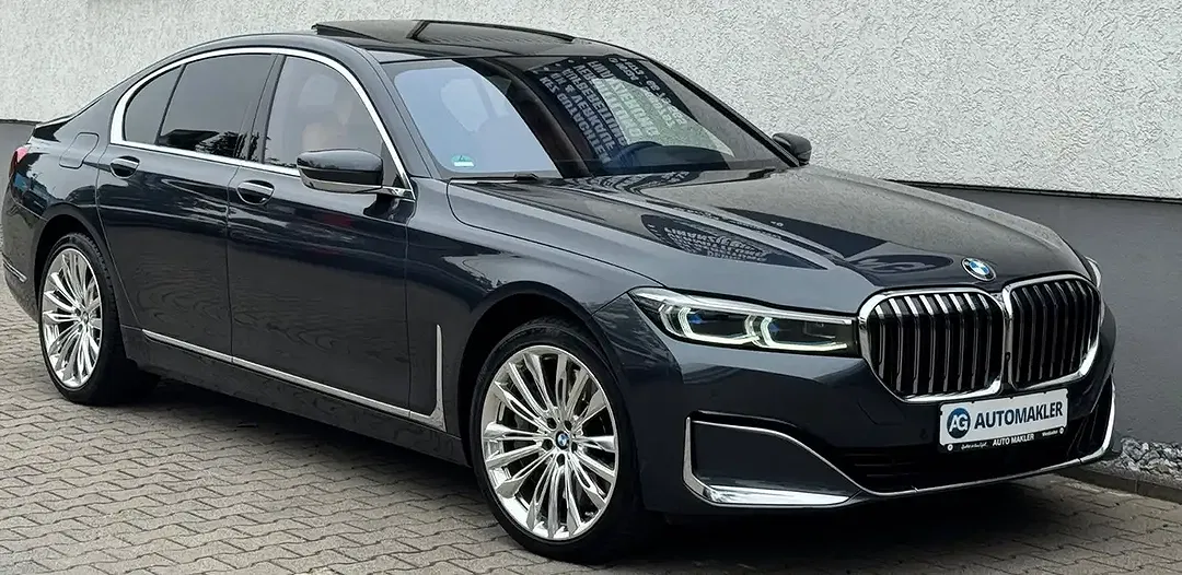 BMW 750 - foto 1
