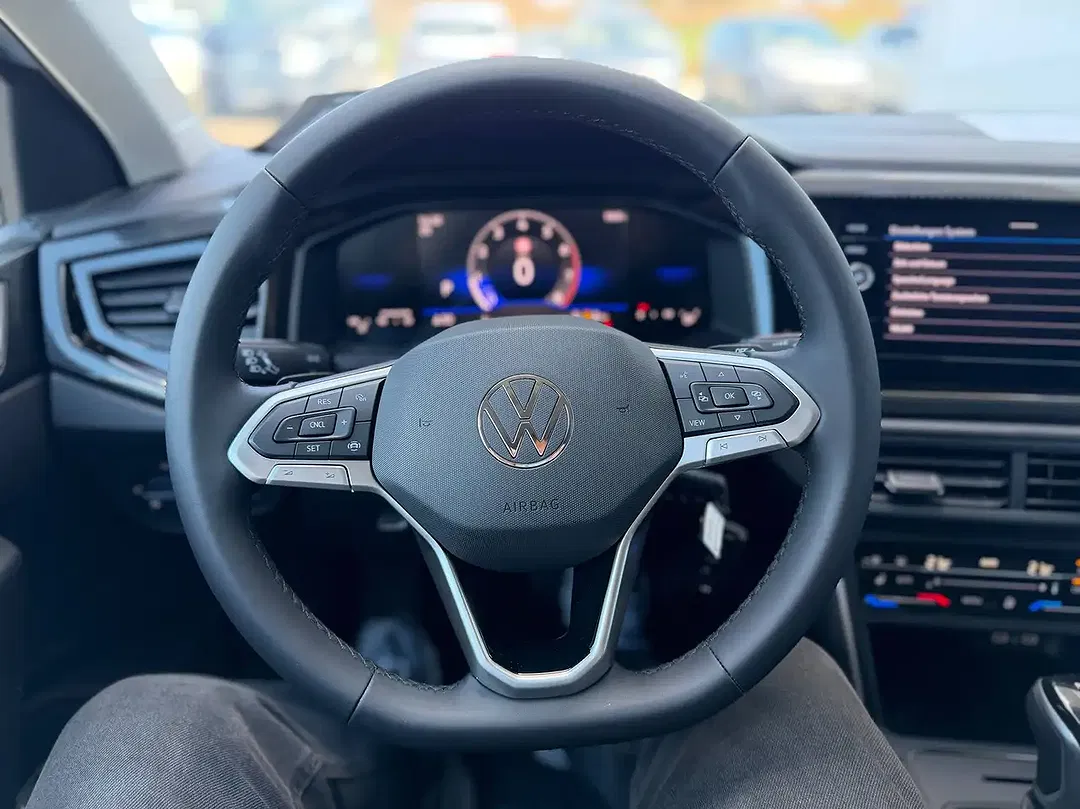 Volkswagen Polo - Thumbnail 11