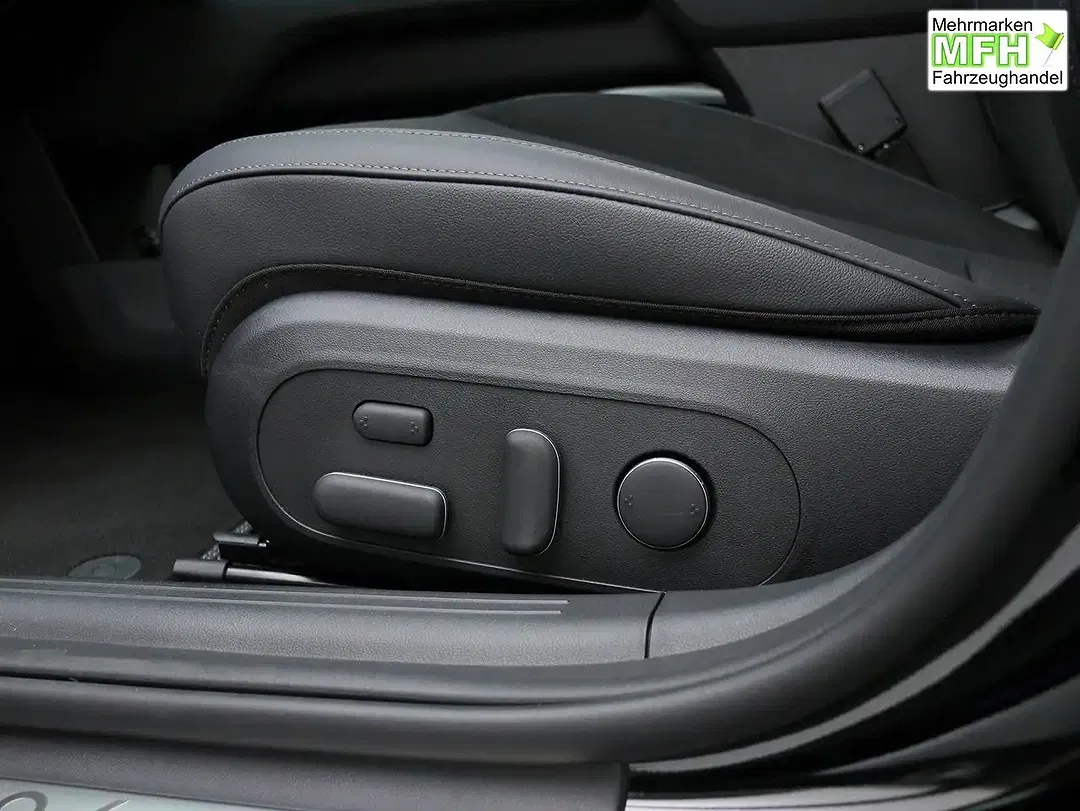 Hyundai IONIQ 6 - Thumbnail 11