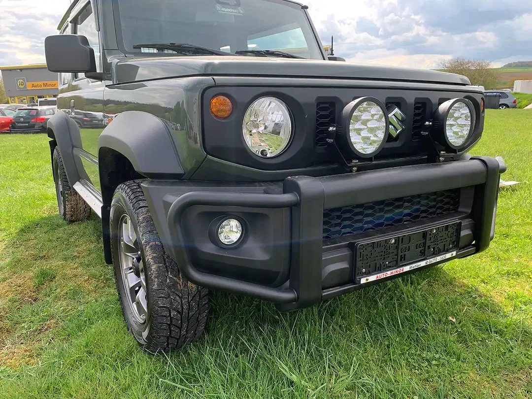 Suzuki Jimny - Thumbnail 3