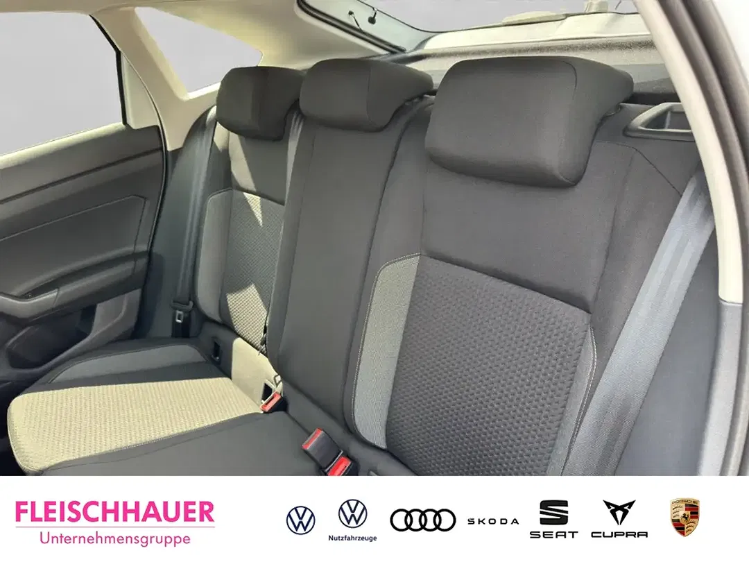 Volkswagen Taigo - Thumbnail 9