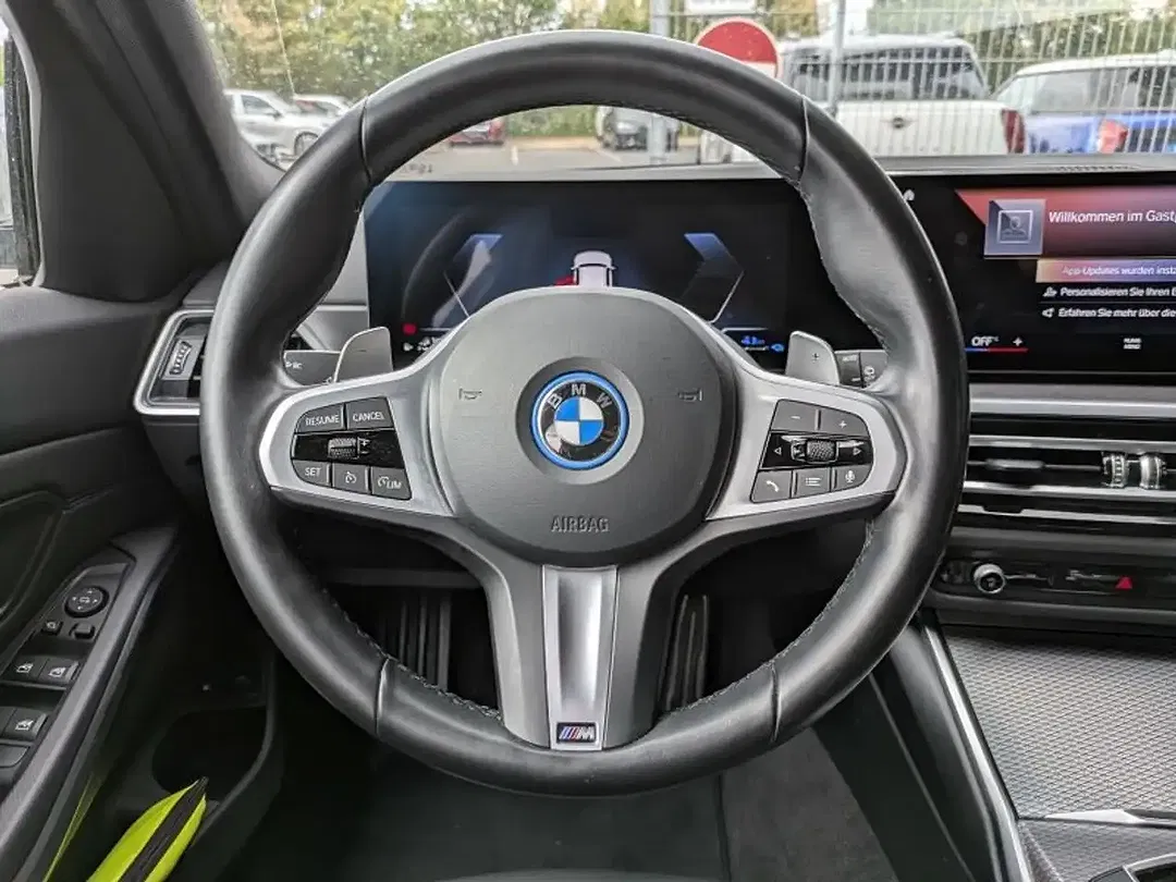 BMW 320 - Thumbnail 7