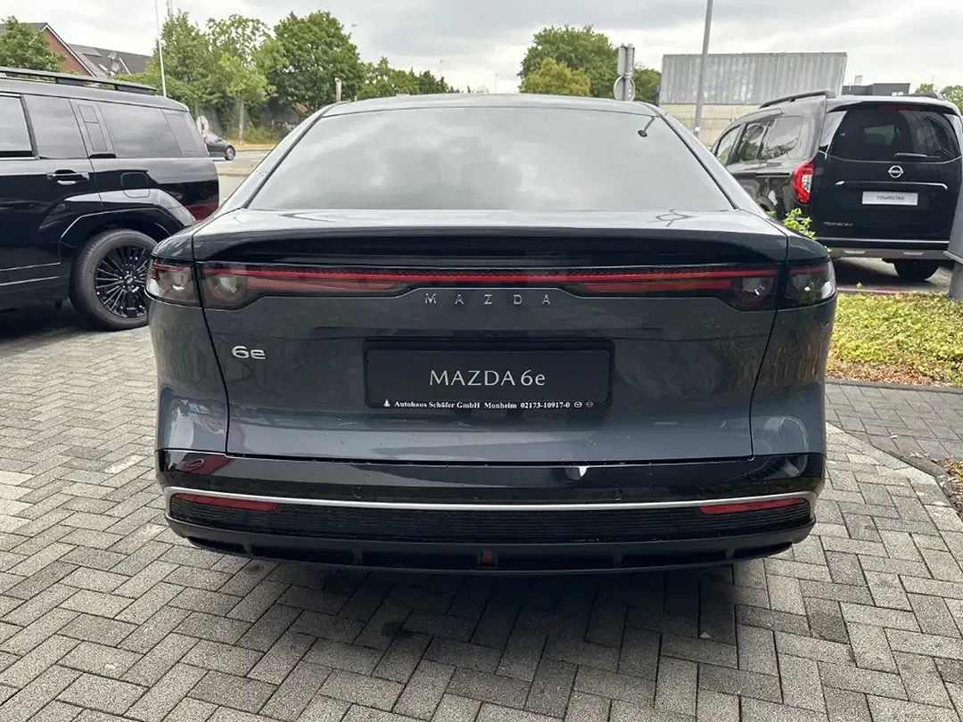 Mazda 6 - Thumbnail 4
