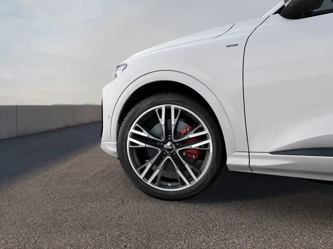 Audi Q5 - Thumbnail 6