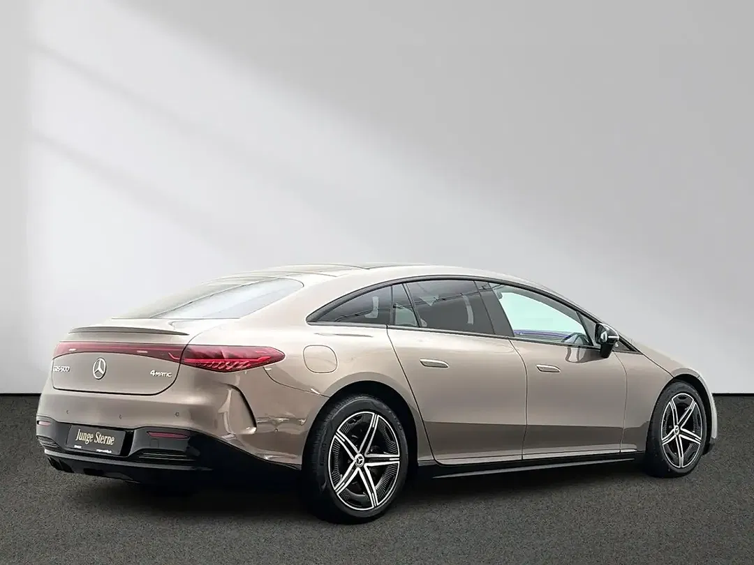 Mercedes-Benz EQS - Thumbnail 3