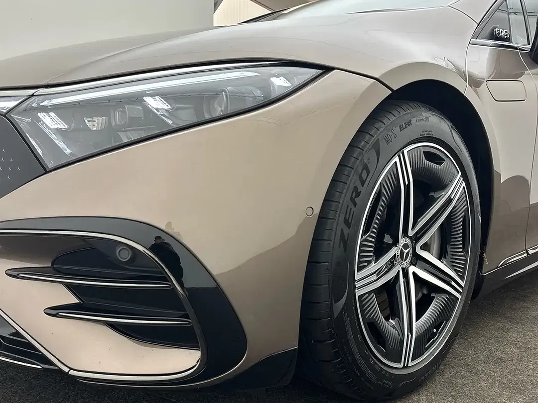 Mercedes-Benz EQS - Thumbnail 6