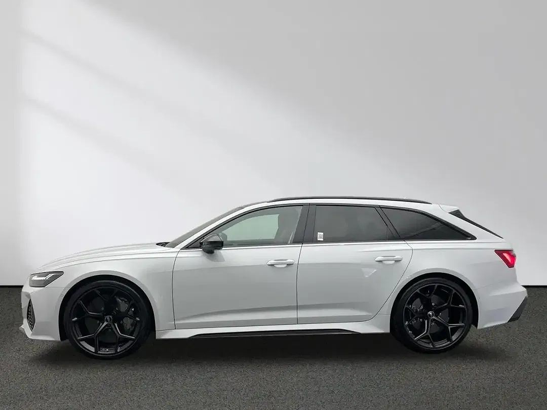 Audi RS6 performance RS Avant plus - foto 1