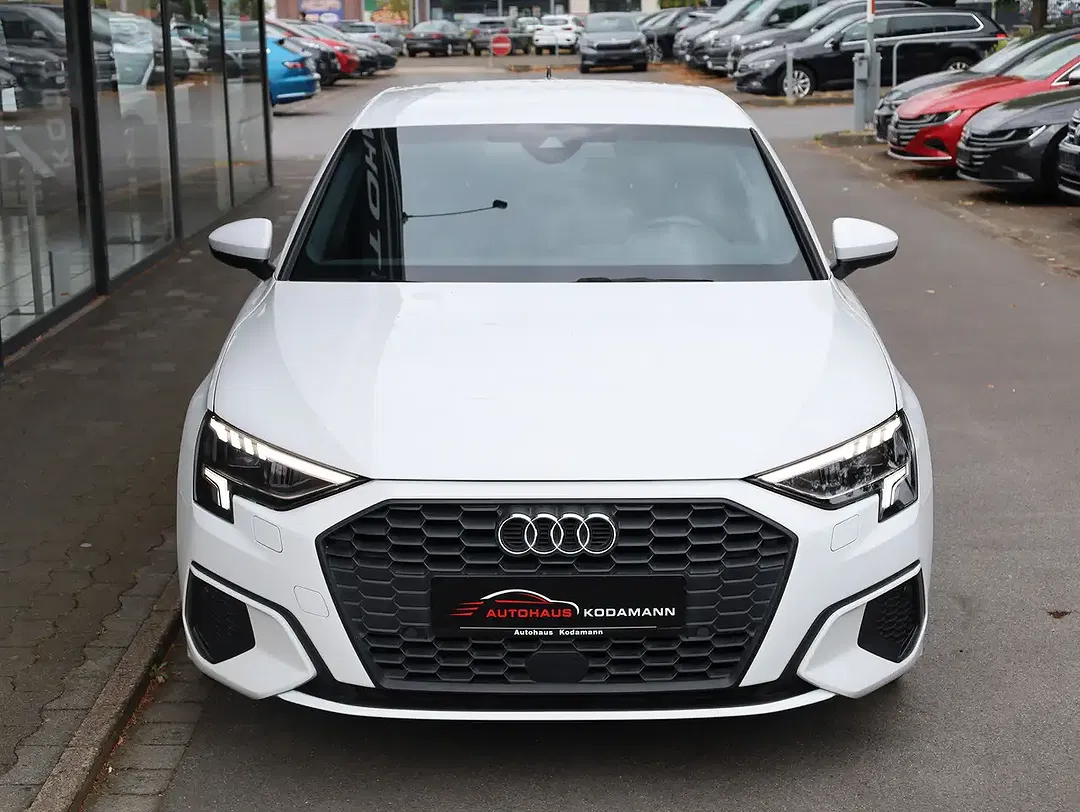 Audi A3 - Thumbnail 2