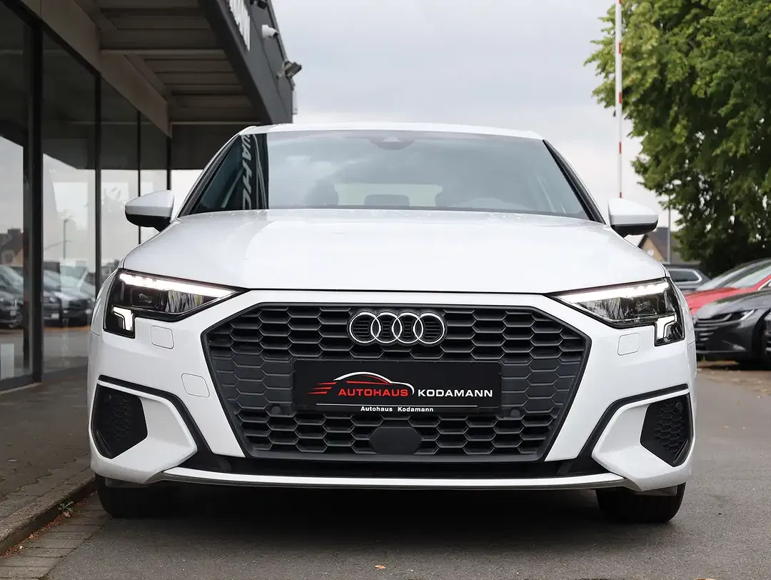 Audi A3 - Thumbnail 3