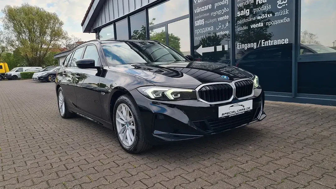 BMW 320 - Afbeelding 1