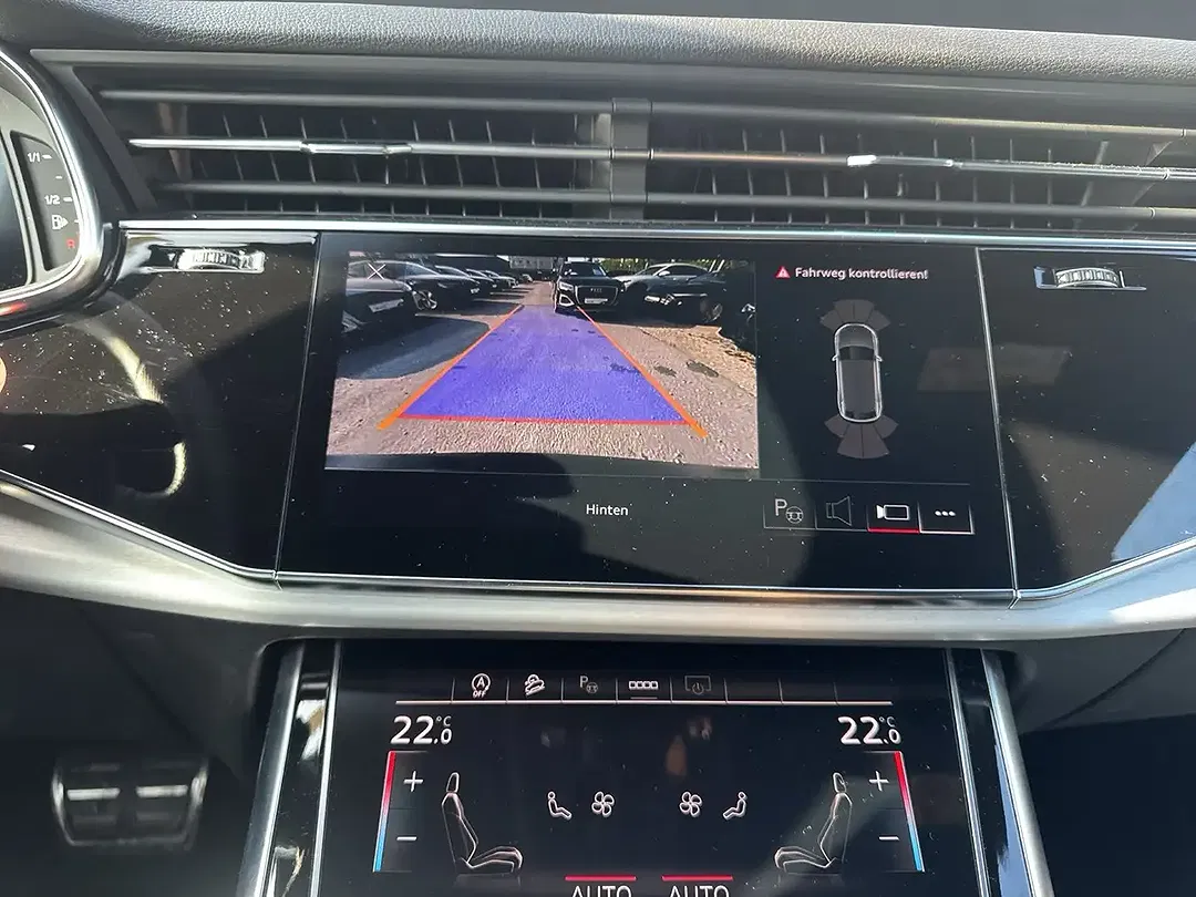 Audi SQ8 - Thumbnail 8