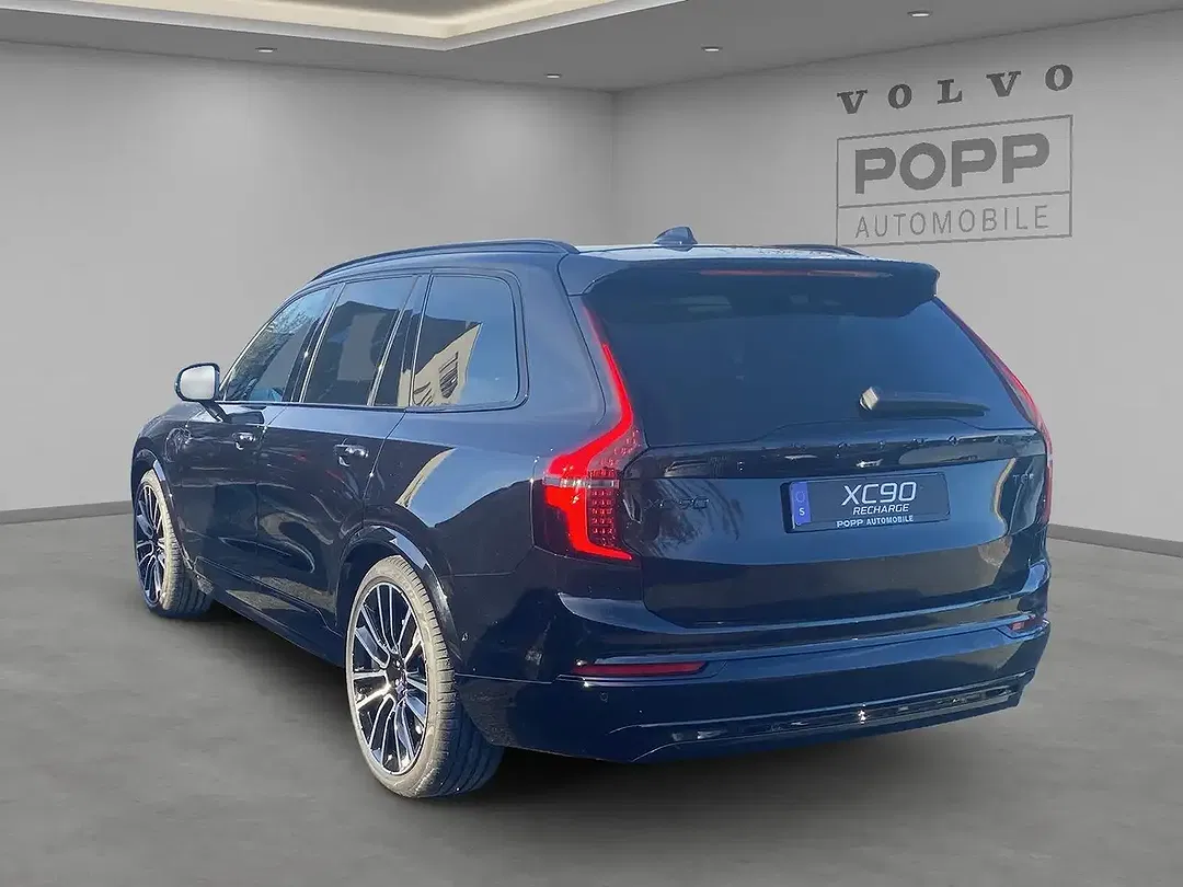 Volvo XC90 - Thumbnail 3