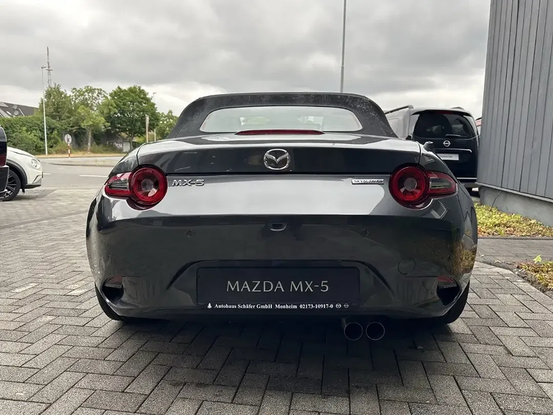 Mazda MX-5 - Thumbnail 5