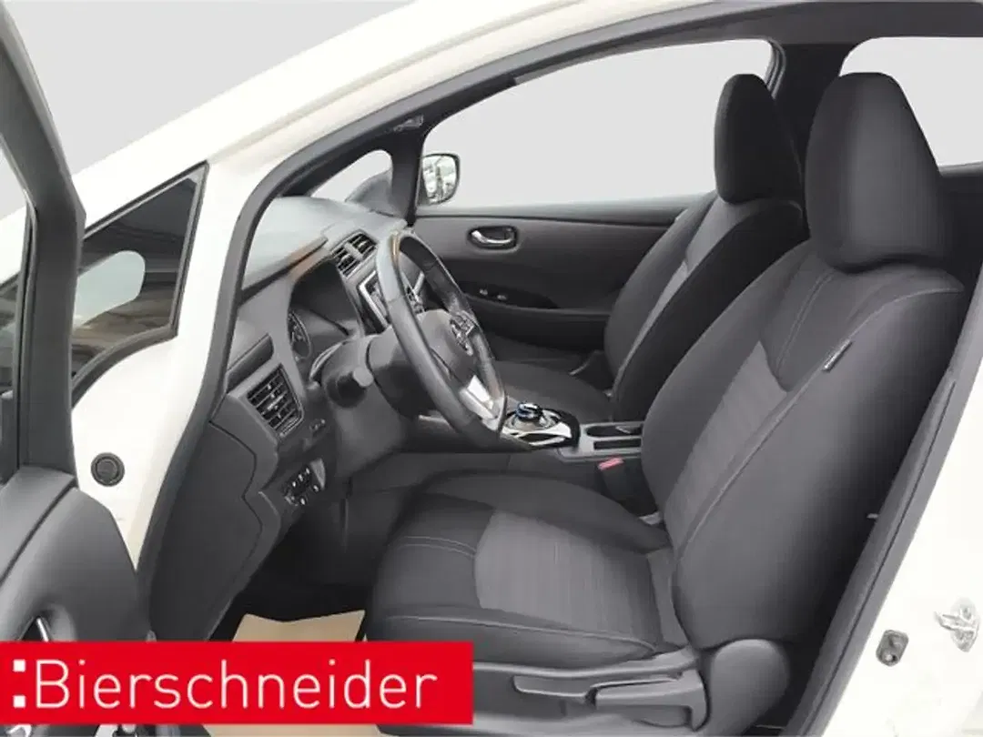 Nissan Leaf - Thumbnail 14