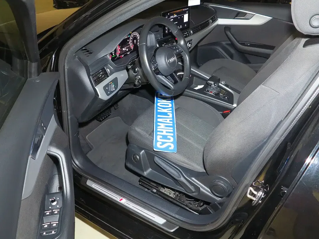 Audi A4 - Thumbnail 6