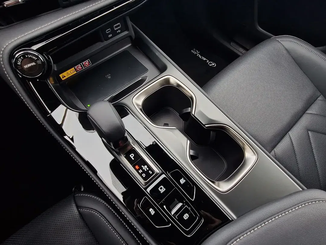 Lexus NX 350h - Thumbnail 14