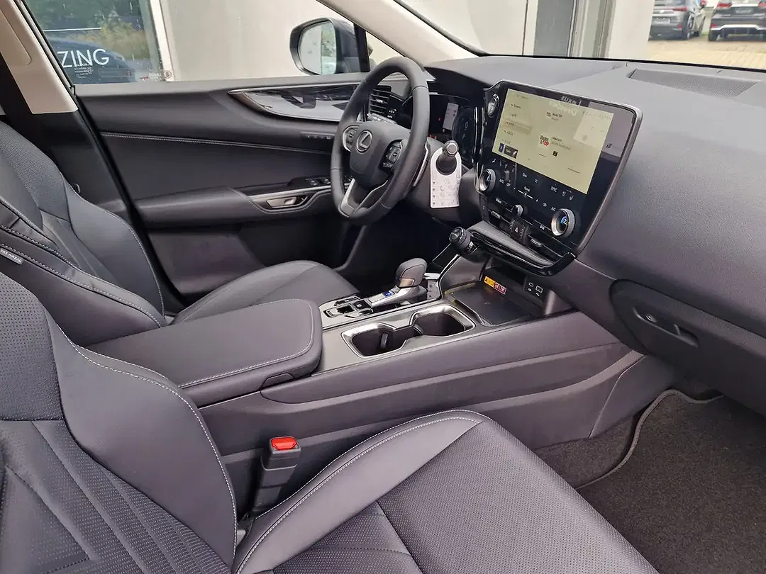 Lexus NX 350h - Thumbnail 9