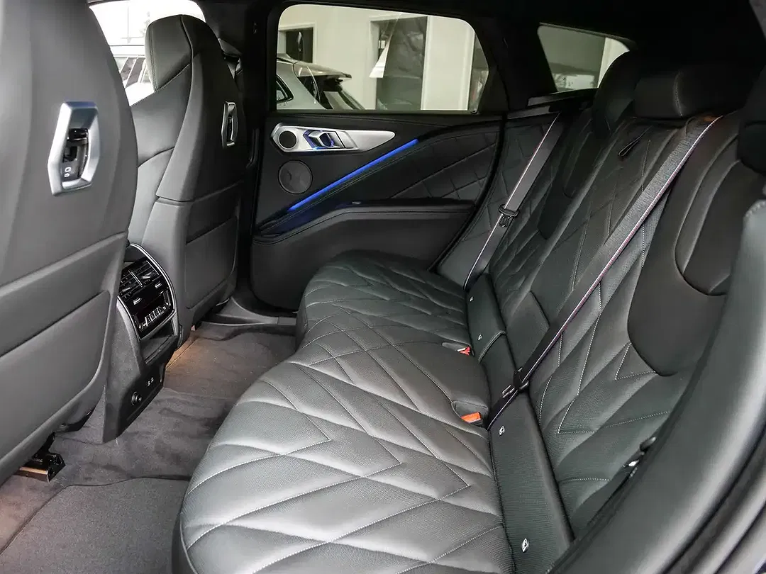 BMW XM - Thumbnail 8