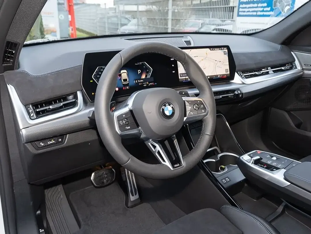BMW X2 - Thumbnail 4