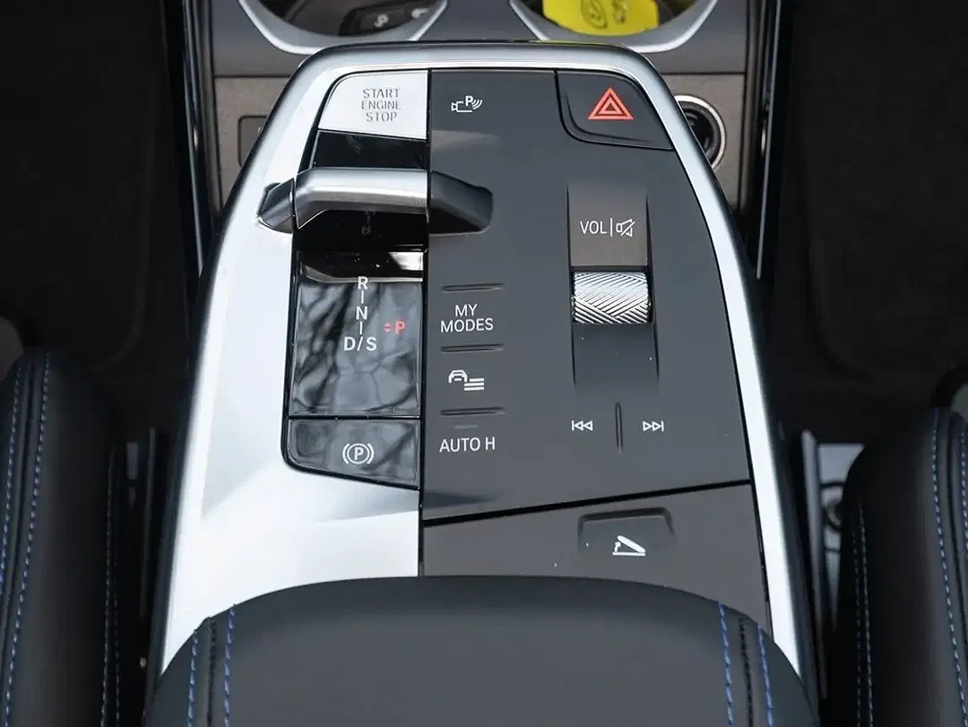 BMW X2 - Thumbnail 9