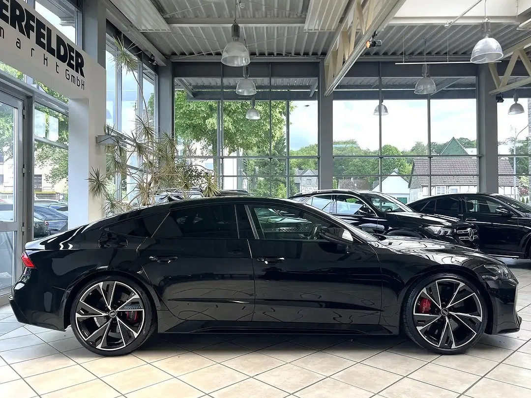 Audi RS7 - Thumbnail 2