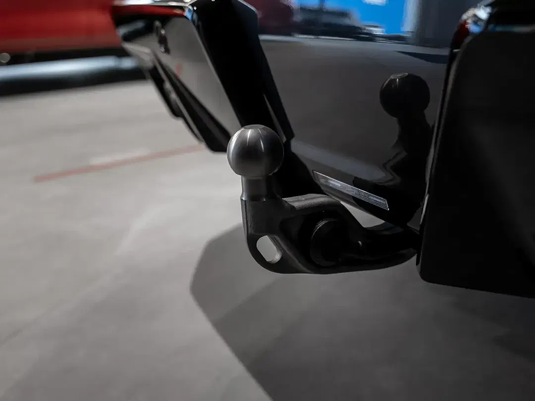 BMW M5 - Thumbnail 9