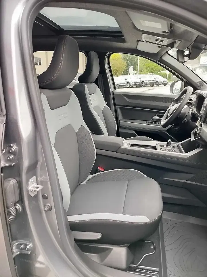 Dacia Bigster Hybrid Extreme Plus - foto 14