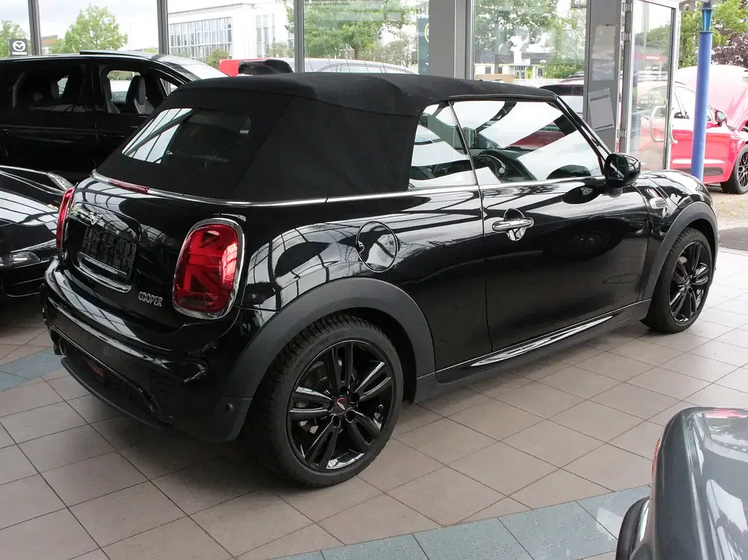 MINI Cooper - Thumbnail 4