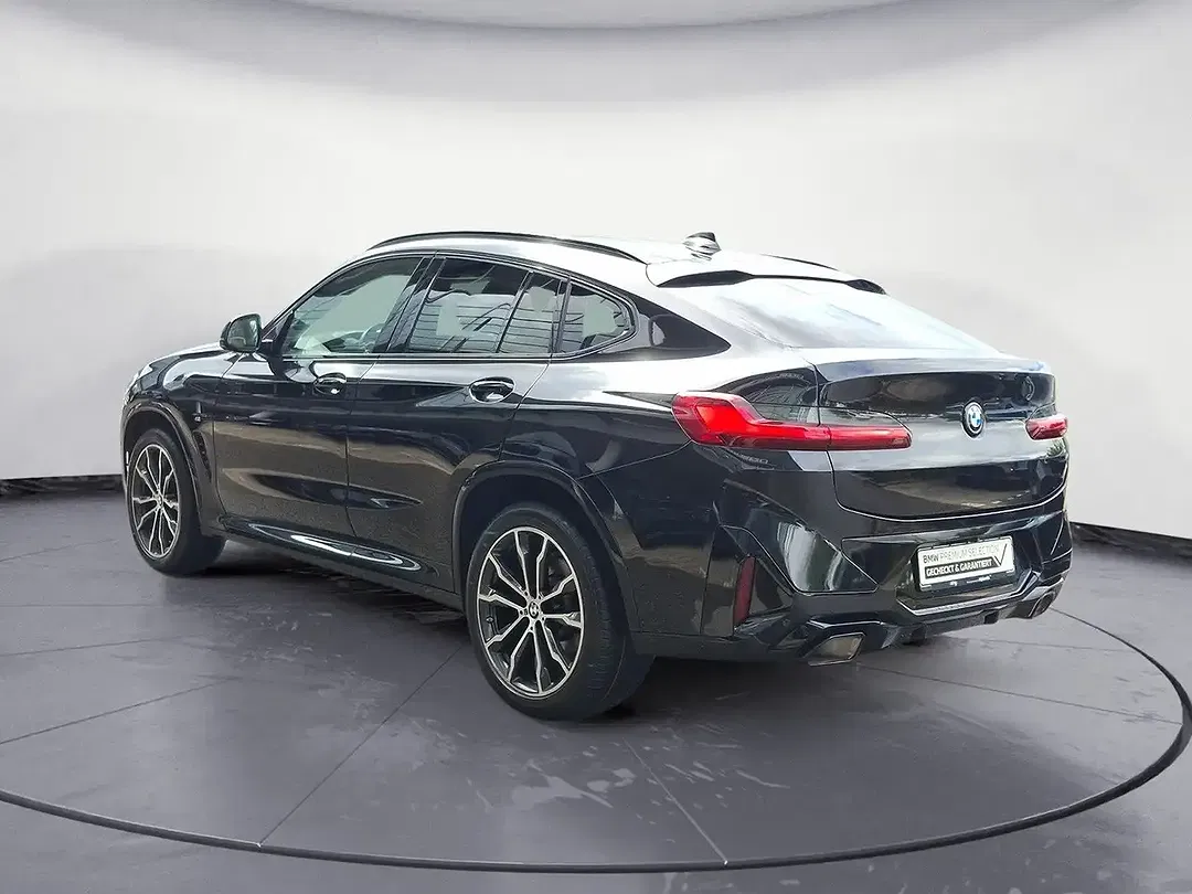 BMW X4 - Thumbnail 3