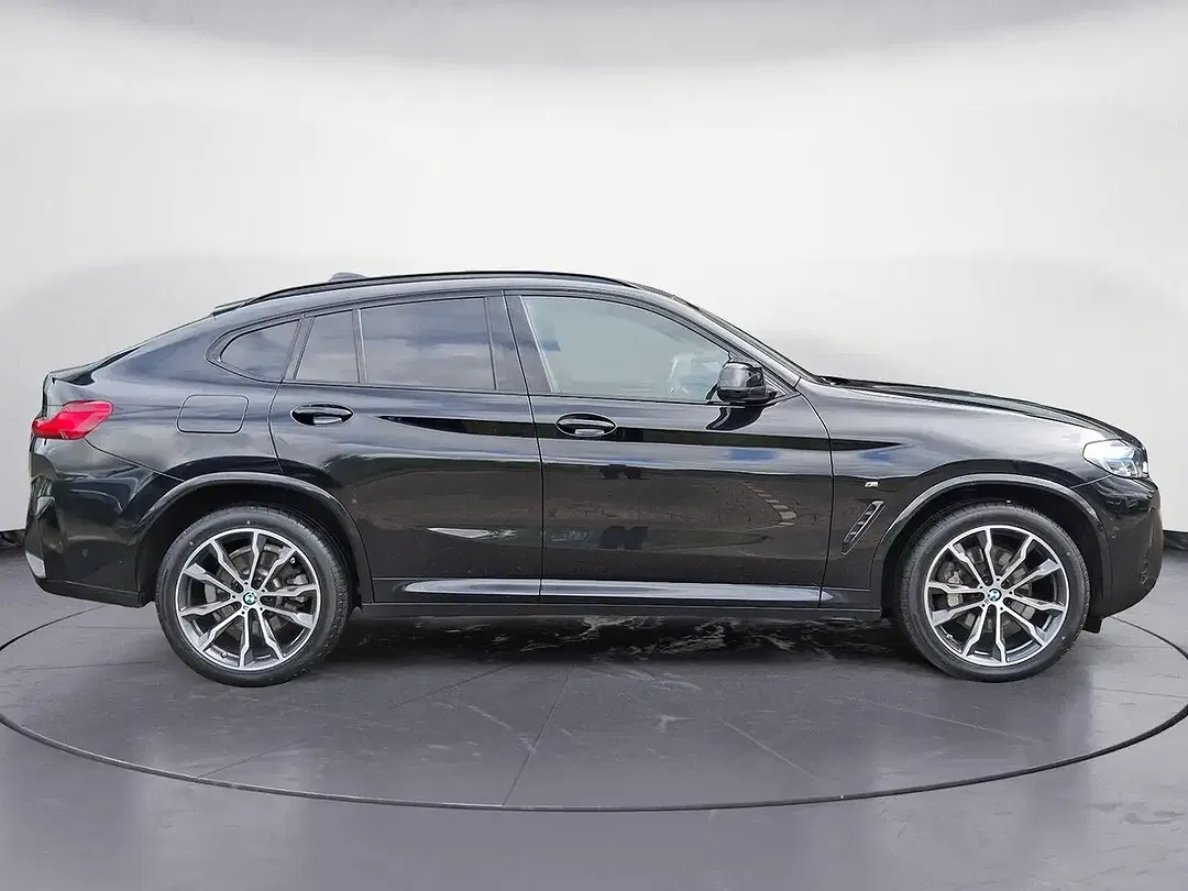 BMW X4 - Thumbnail 5