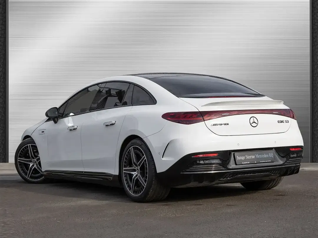 Mercedes-Benz EQE 53 - Thumbnail 4