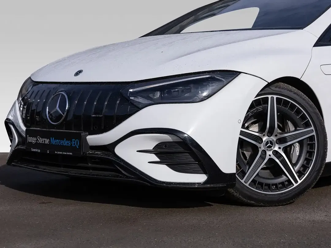 Mercedes-Benz EQE 53 - Thumbnail 5