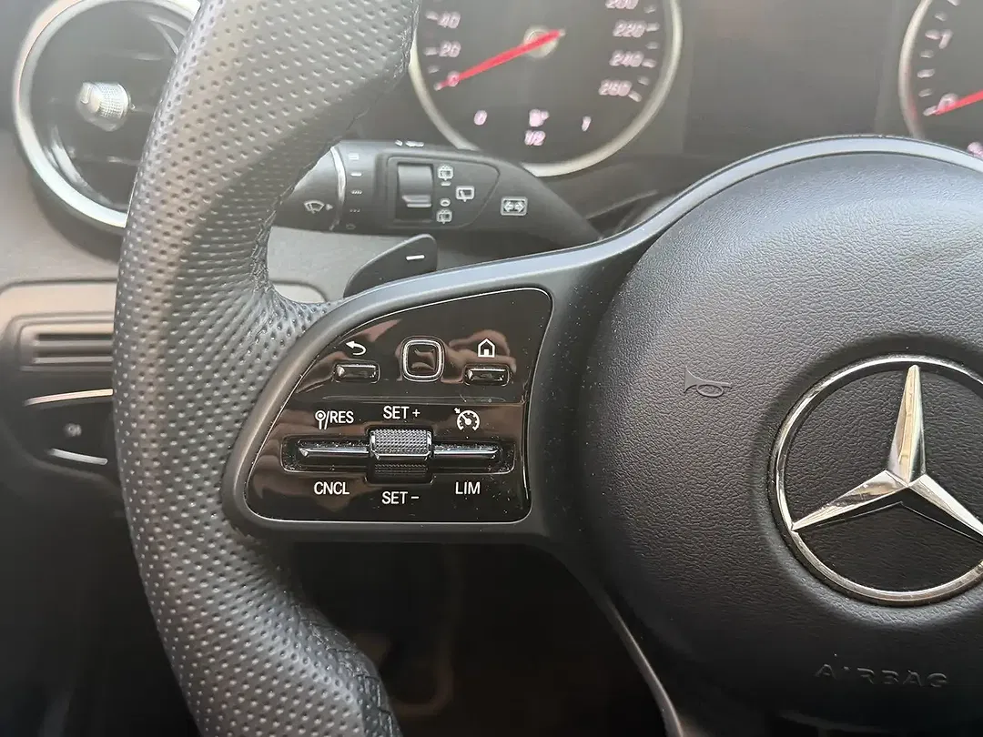 Mercedes-Benz C 300 - Thumbnail 7