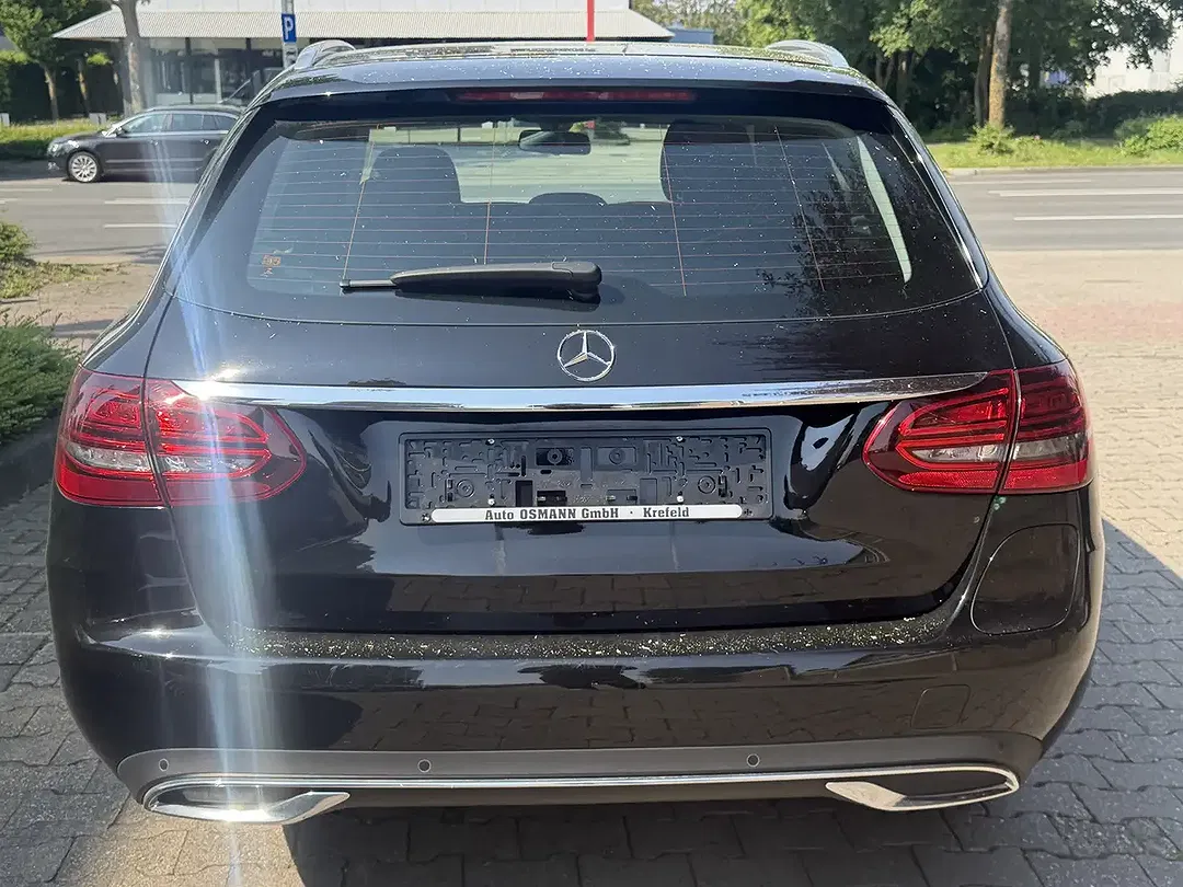 Mercedes-Benz C 300 - foto 2
