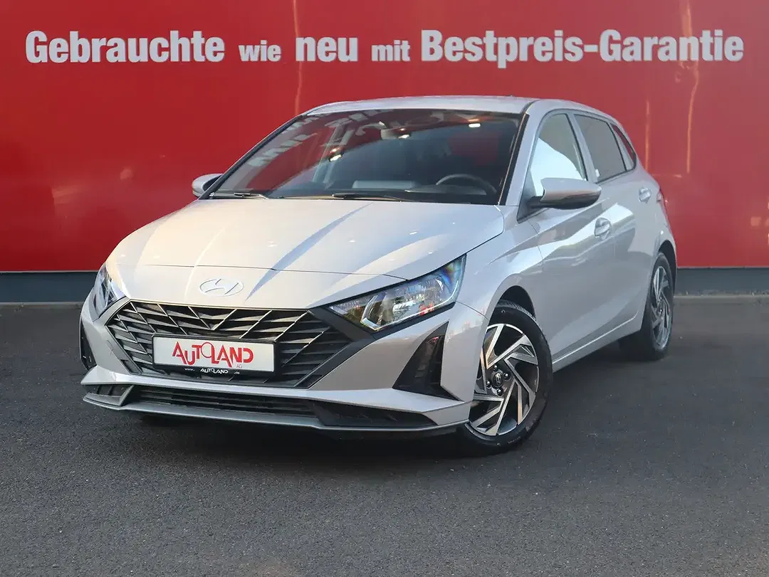 Hyundai i20 - Thumbnail 1