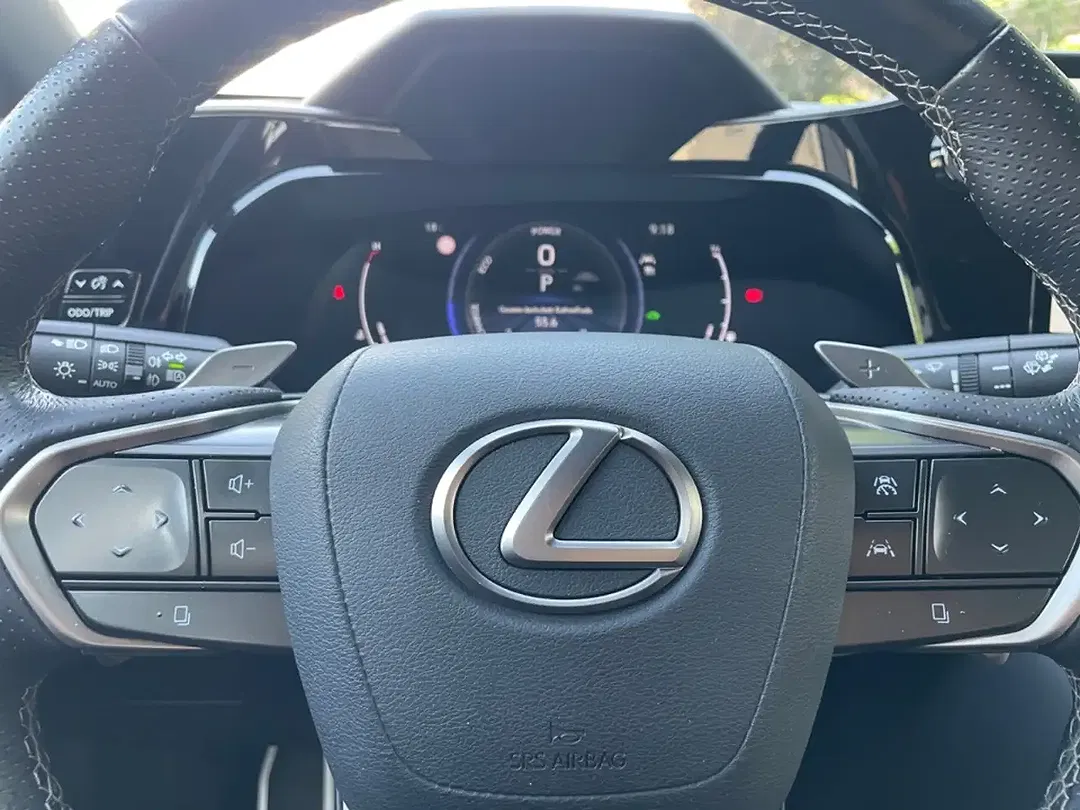 Lexus NX 350h - Thumbnail 11