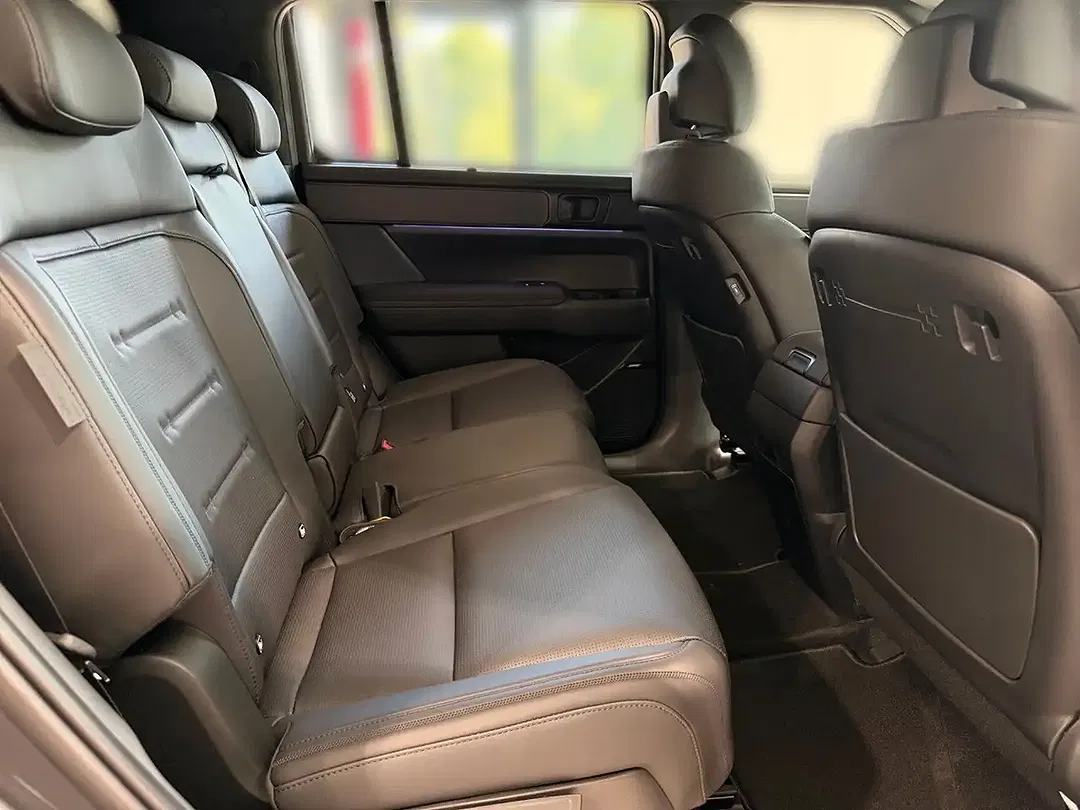 Hyundai SANTA FE - Thumbnail 13